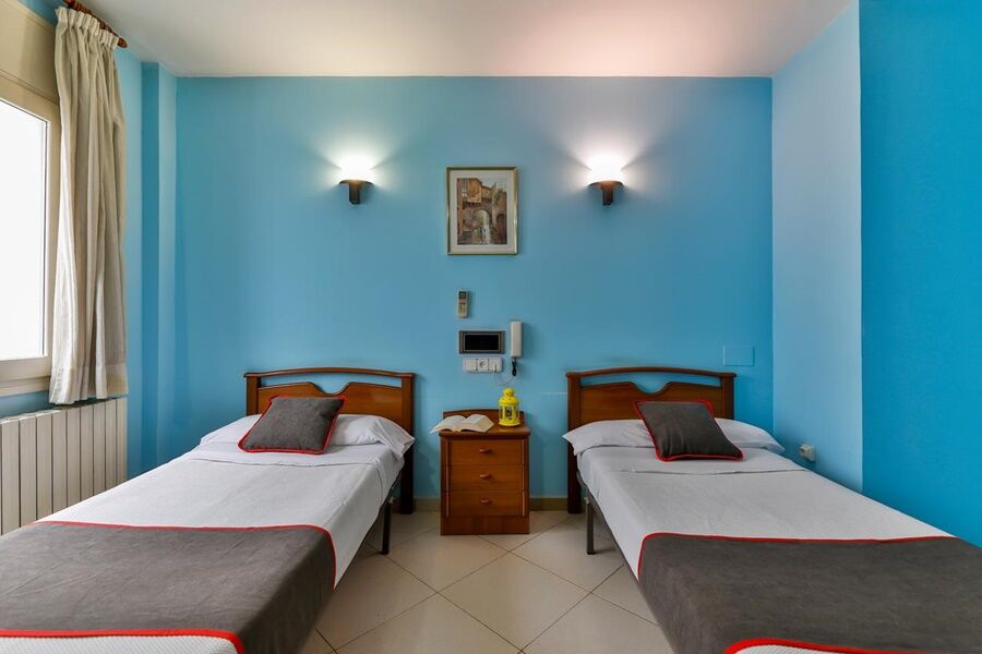 Oyo Hotel Can Peixan Alcarraz المظهر الخارجي الصورة